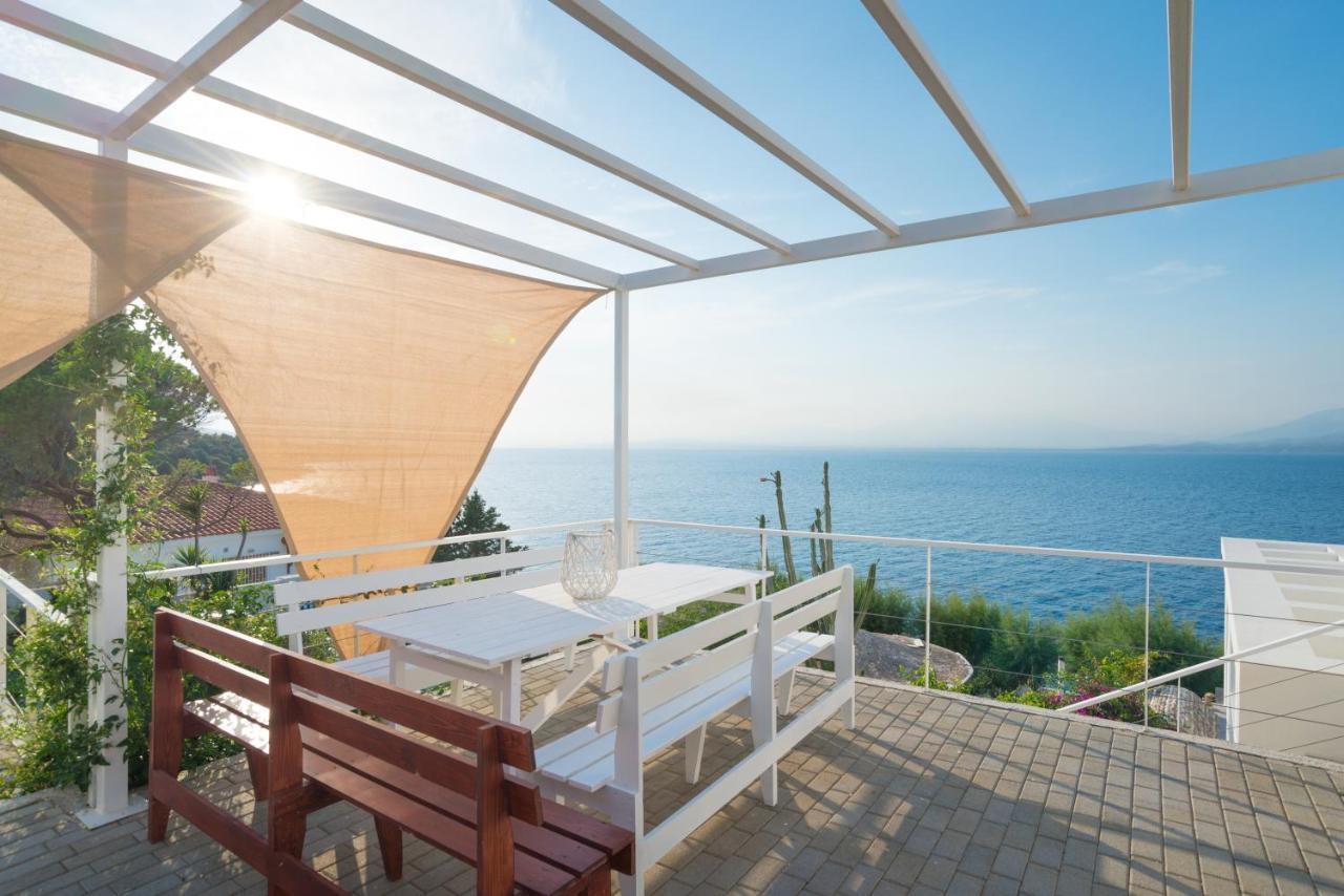 Epipleon Suites 애이오이아포스톨로이 외부 사진