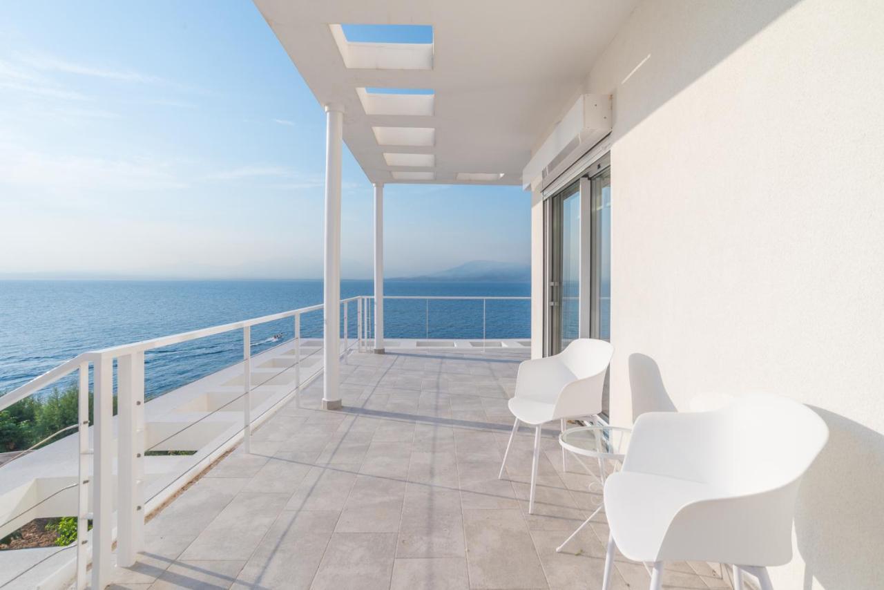Epipleon Suites 애이오이아포스톨로이 외부 사진