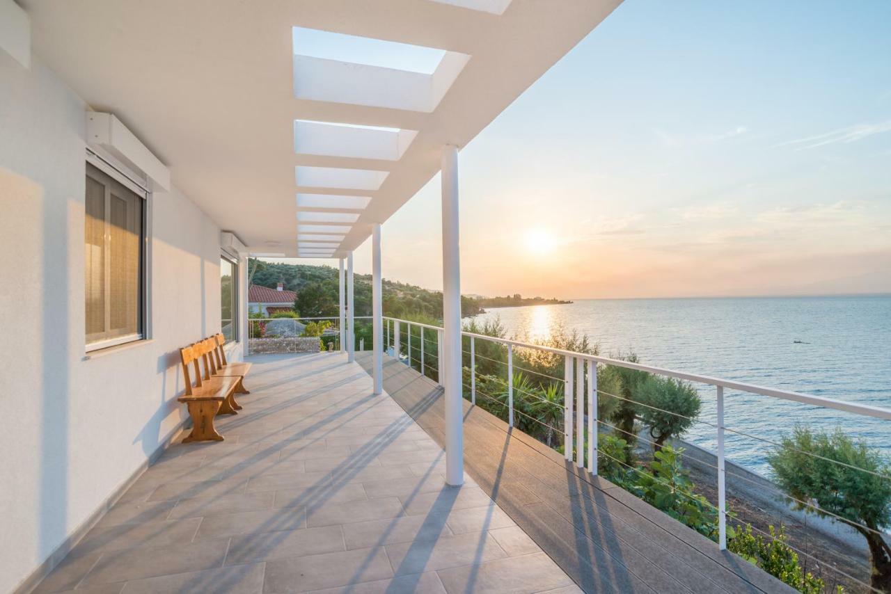 Epipleon Suites 애이오이아포스톨로이 외부 사진
