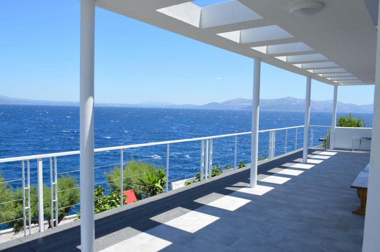 Epipleon Suites 애이오이아포스톨로이 외부 사진